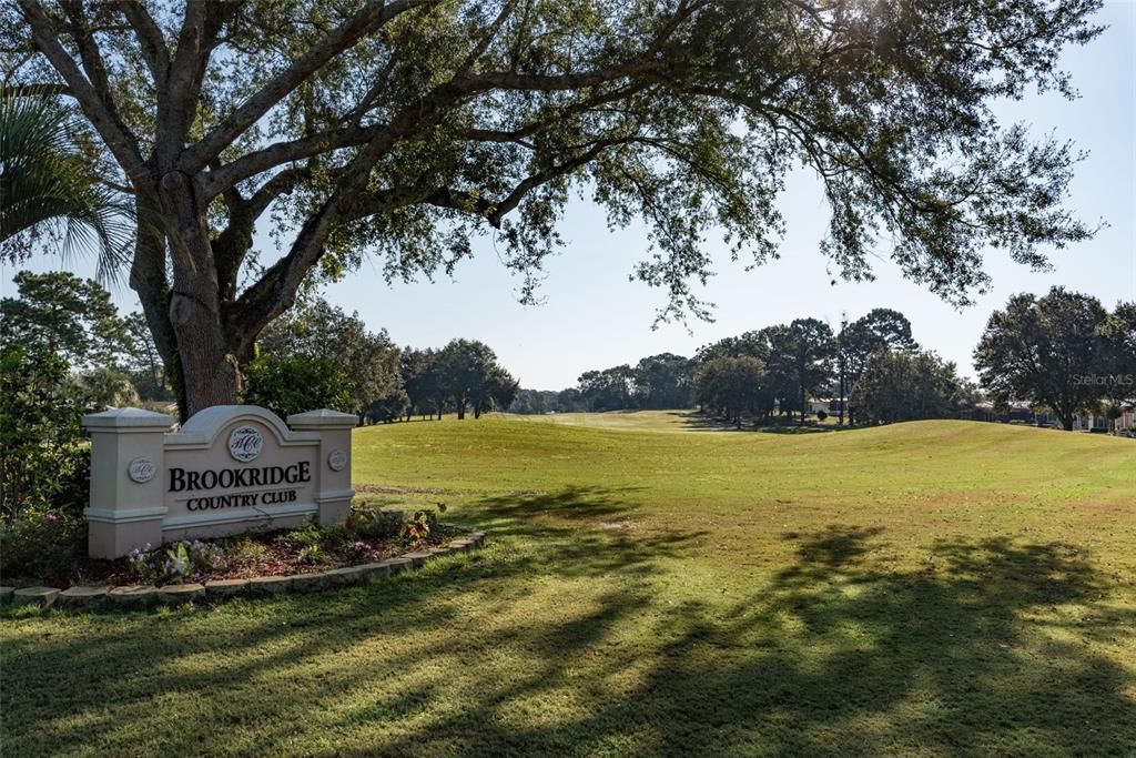 合同活跃: $269,000 (3 贝兹, 2 浴室, 1496 平方英尺)