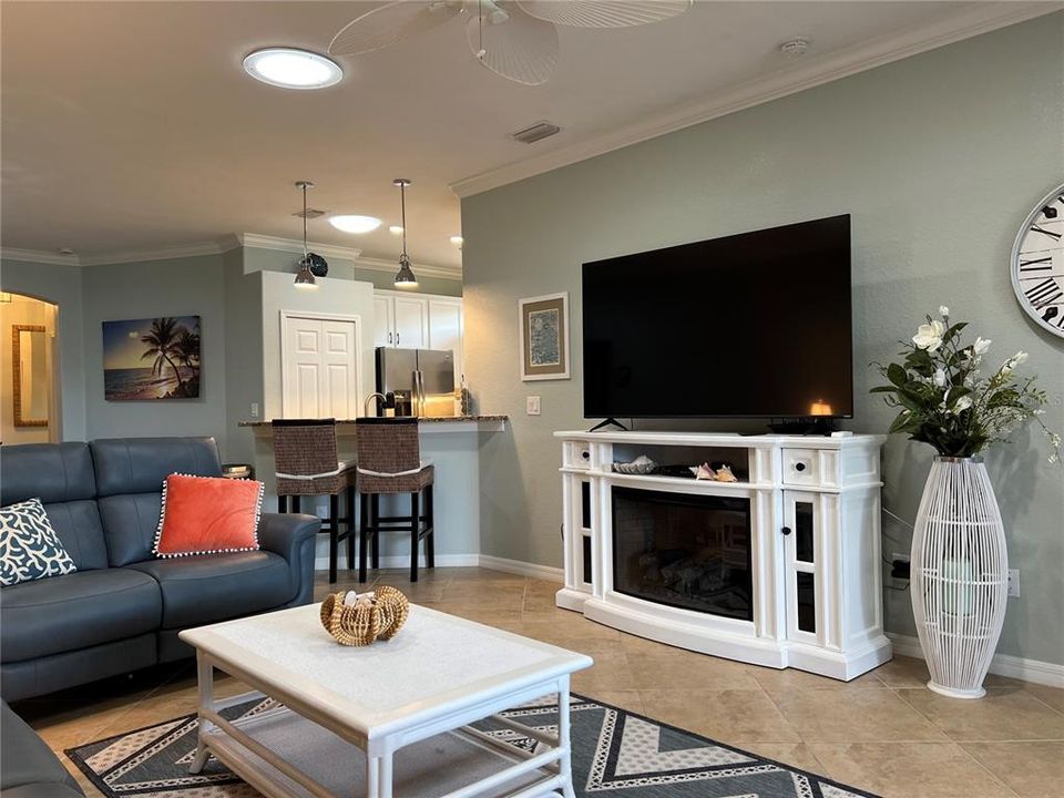 En Renta: $4,900 (3 camas, 2 baños, 1572 Pies cuadrados)