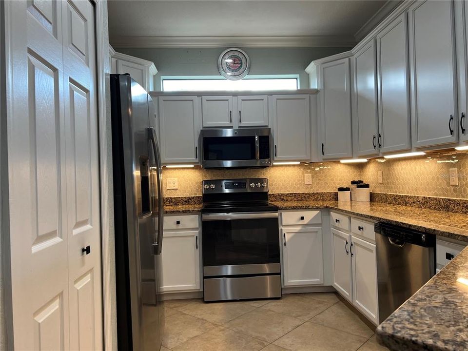 En Renta: $4,900 (3 camas, 2 baños, 1572 Pies cuadrados)