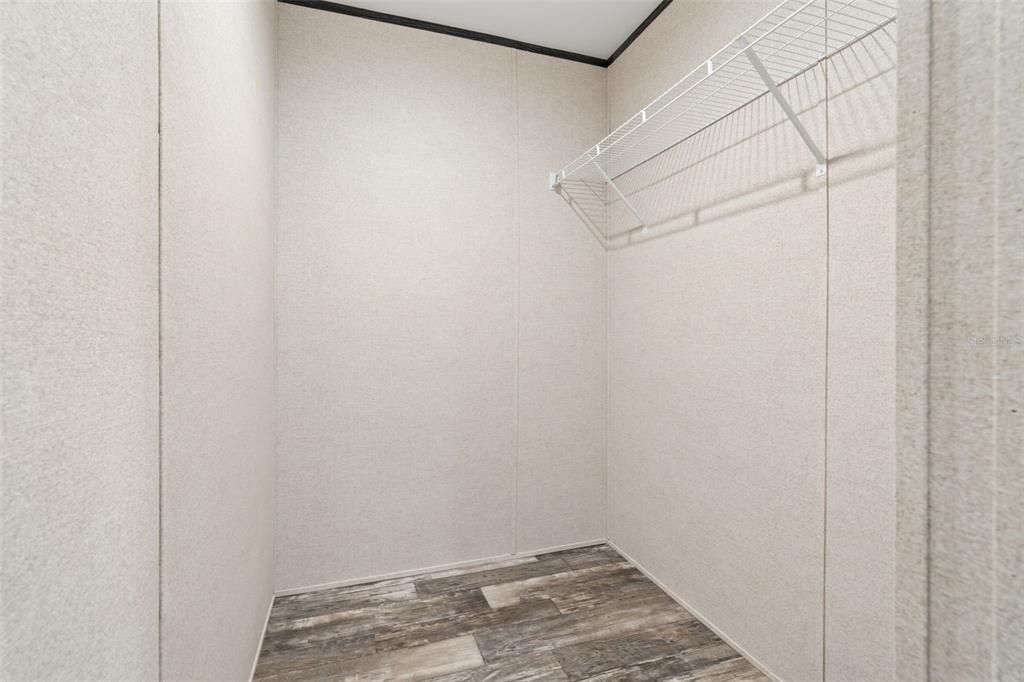 For Sale: $179,930 (3 beds, 2 baths, 1001 Square Feet)