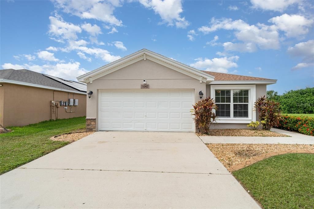 待售: $325,000 (4 贝兹, 2 浴室, 1690 平方英尺)