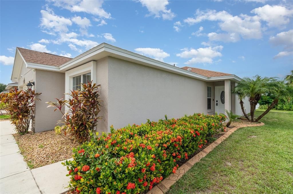 待售: $325,000 (4 贝兹, 2 浴室, 1690 平方英尺)