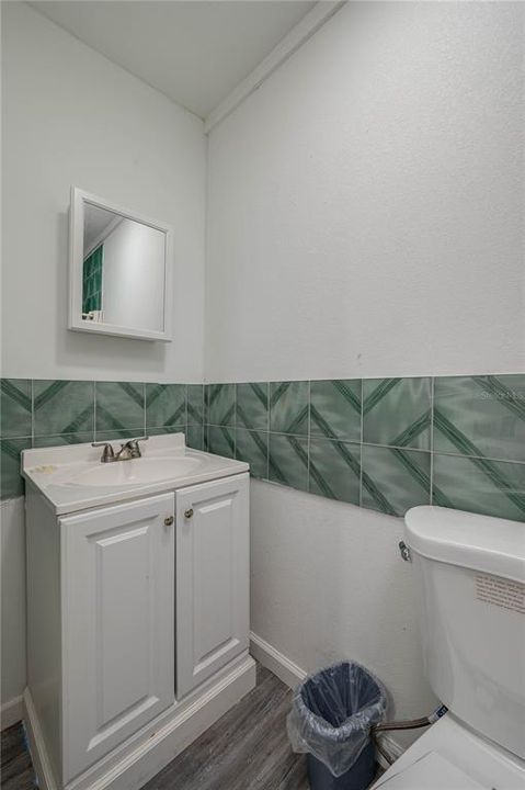 For Sale: $550,000 (4 beds, 1 baths, 2706 Square Feet)