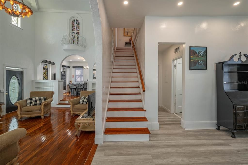 For Sale: $550,000 (4 beds, 1 baths, 2706 Square Feet)