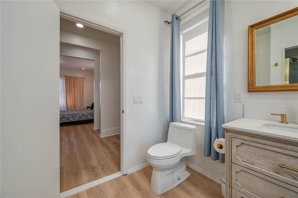 For Sale: $550,000 (4 beds, 1 baths, 2706 Square Feet)