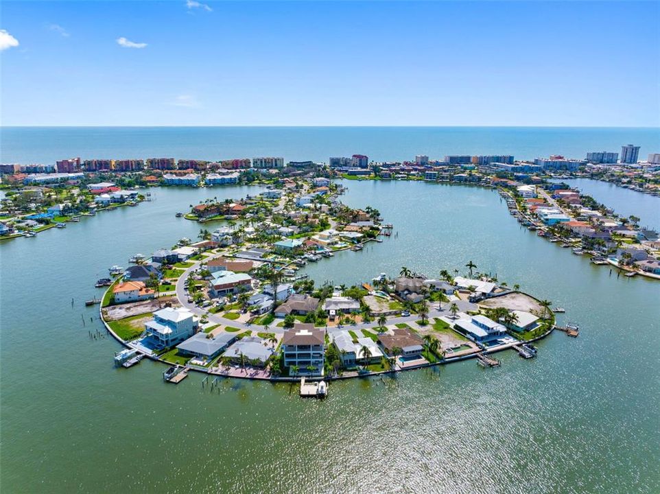 For Sale: $1,295,000 (0.19 acres)