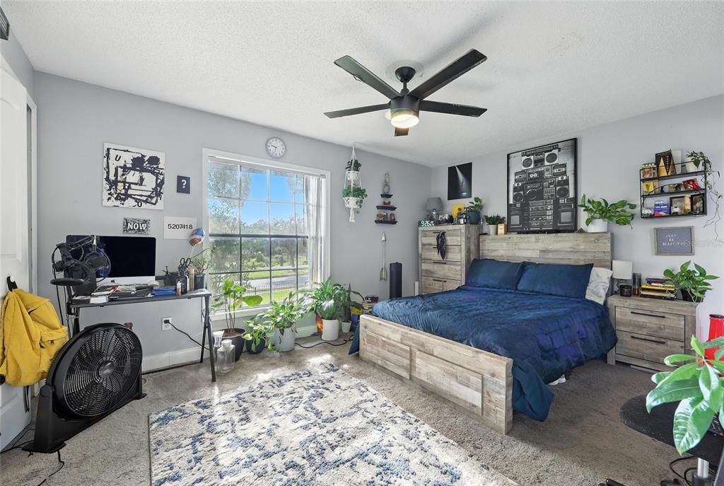 Active With Contract: $210,000 (2 beds, 2 baths, 1031 Square Feet)