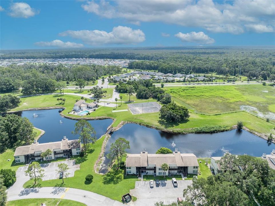 For Sale: $115,000 (1 beds, 1 baths, 872 Square Feet)