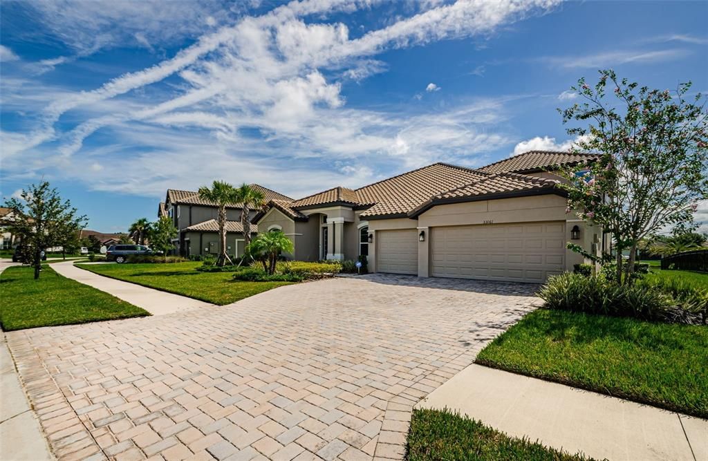 En Venta: $899,999 (5 camas, 4 baños, 3984 Pies cuadrados)