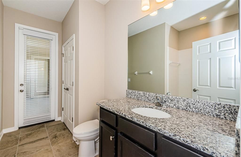 En Venta: $899,999 (5 camas, 4 baños, 3984 Pies cuadrados)