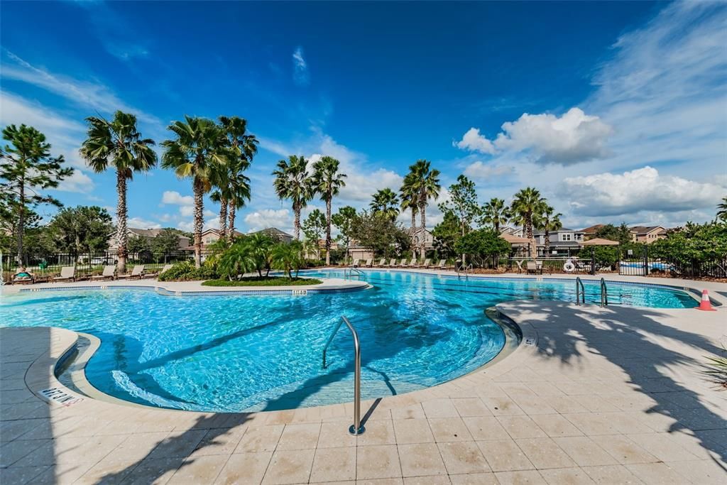 En Venta: $899,999 (5 camas, 4 baños, 3984 Pies cuadrados)