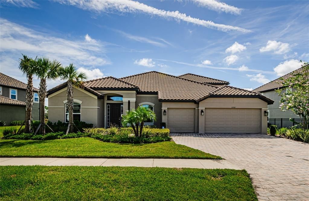 En Venta: $899,999 (5 camas, 4 baños, 3984 Pies cuadrados)