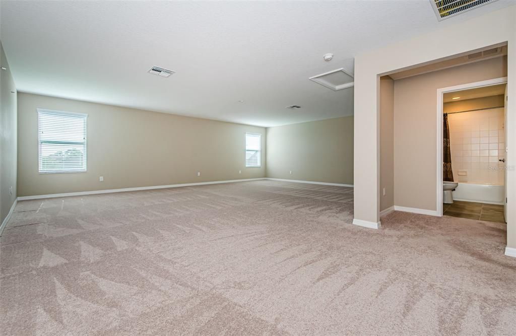 En Venta: $899,999 (5 camas, 4 baños, 3984 Pies cuadrados)