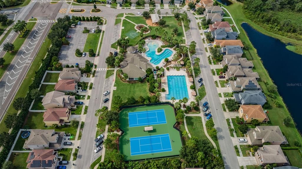 En Venta: $899,999 (5 camas, 4 baños, 3984 Pies cuadrados)