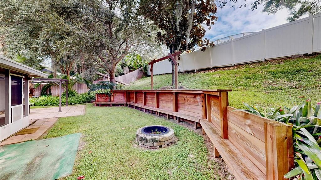 For Sale: $375,000 (3 beds, 2 baths, 1822 Square Feet)