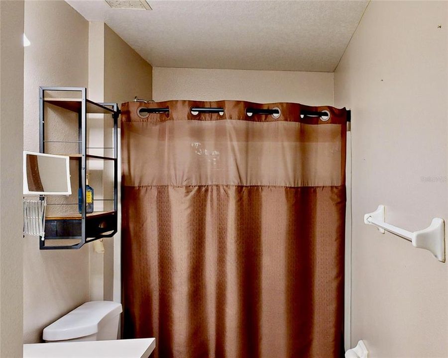 For Sale: $375,000 (3 beds, 2 baths, 1822 Square Feet)