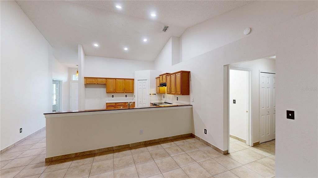 For Sale: $375,000 (3 beds, 2 baths, 1822 Square Feet)