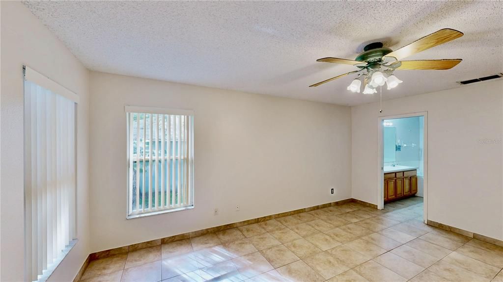 For Sale: $375,000 (3 beds, 2 baths, 1822 Square Feet)