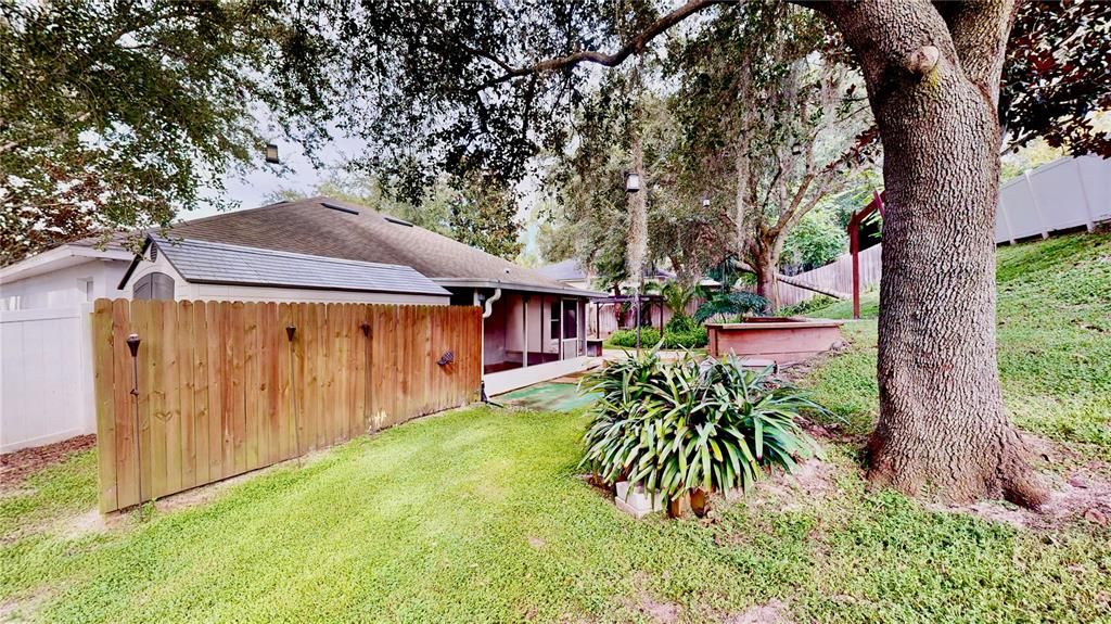 For Sale: $375,000 (3 beds, 2 baths, 1822 Square Feet)