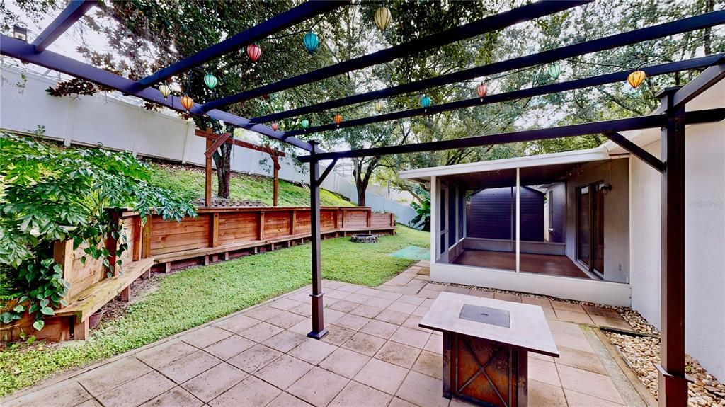 For Sale: $375,000 (3 beds, 2 baths, 1822 Square Feet)