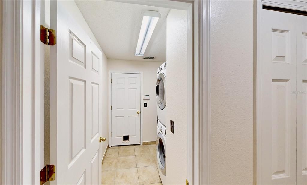 For Sale: $375,000 (3 beds, 2 baths, 1822 Square Feet)