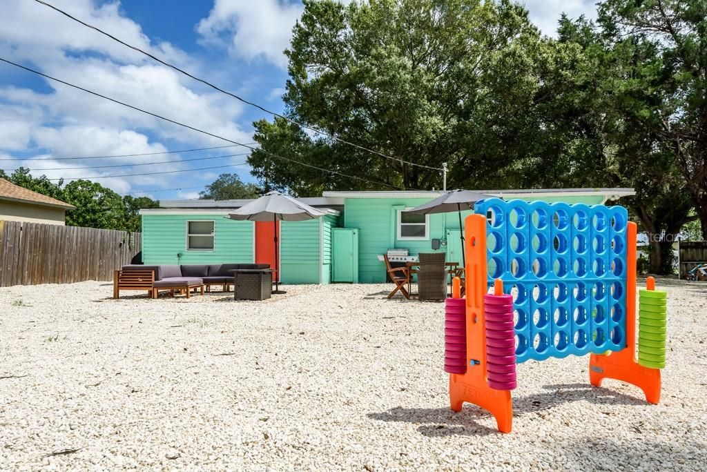 В аренду: $2,000 (1 спален, 1 ванн, 600 Квадратных фут)