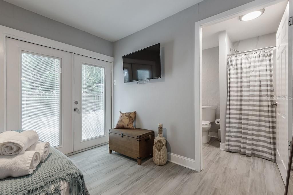 В аренду: $2,000 (1 спален, 1 ванн, 600 Квадратных фут)