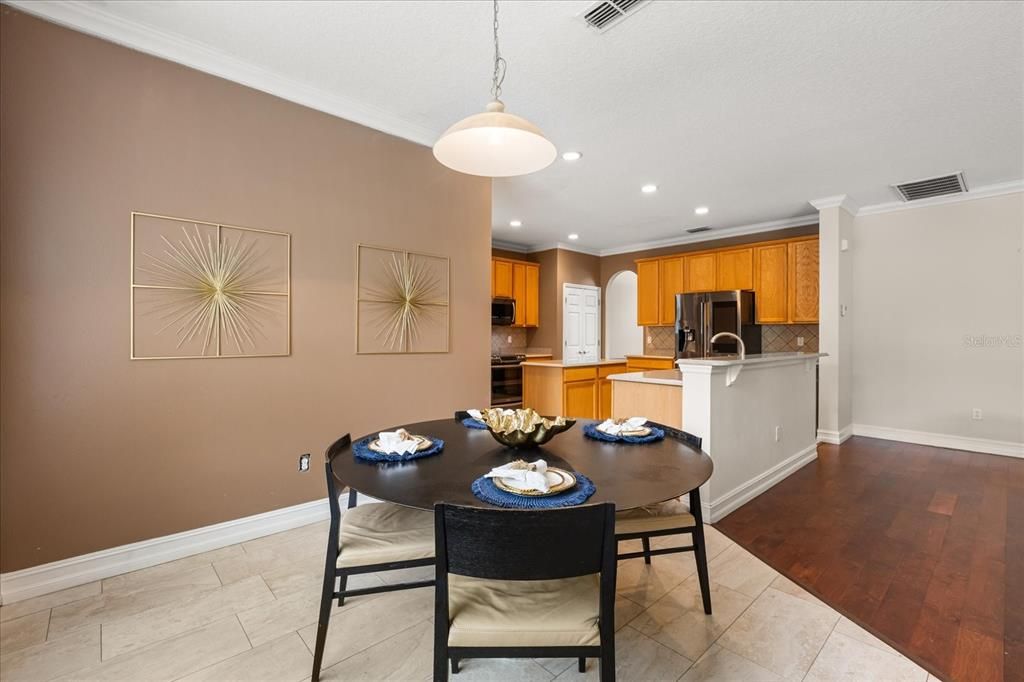 待售: $899,000 (7 贝兹, 5 浴室, 3753 平方英尺)