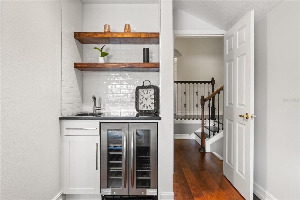 待售: $899,000 (7 贝兹, 5 浴室, 3753 平方英尺)