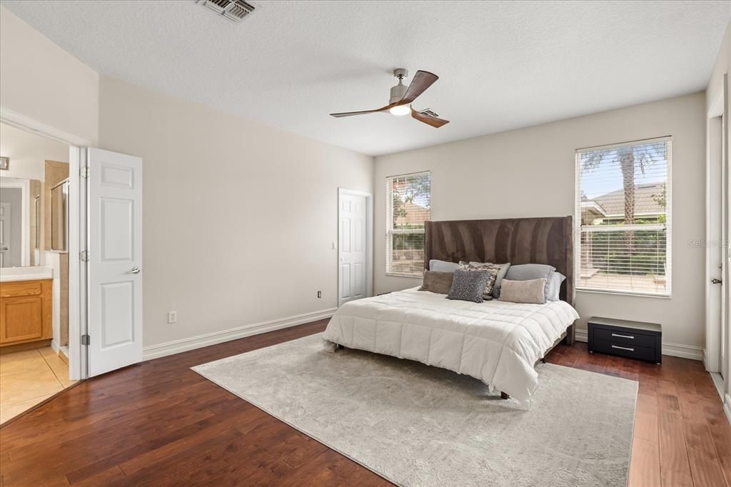 待售: $899,000 (7 贝兹, 5 浴室, 3753 平方英尺)