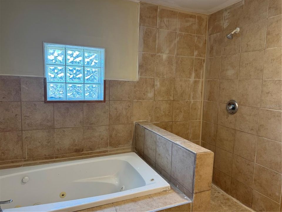 En Venta: $750,000 (0 camas, 0 baños, 3255 Pies cuadrados)