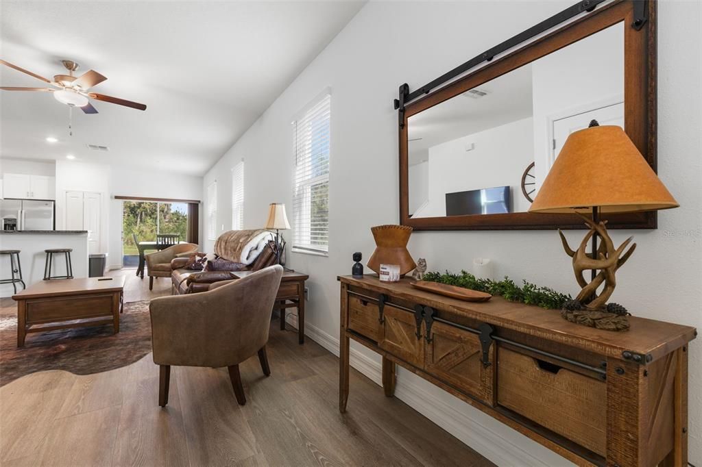 For Sale: $330,000 (2 beds, 2 baths, 1541 Square Feet)