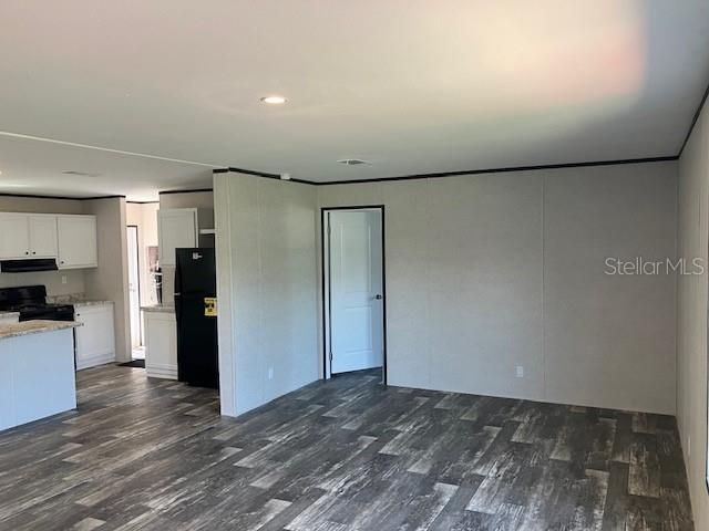 For Sale: $299,000 (3 beds, 2 baths, 1512 Square Feet)