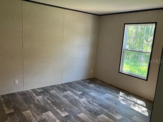 For Sale: $299,000 (3 beds, 2 baths, 1512 Square Feet)