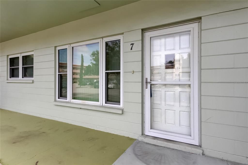 Vendido Recientemente: $175,000 (2 camas, 2 baños, 1100 Pies cuadrados)