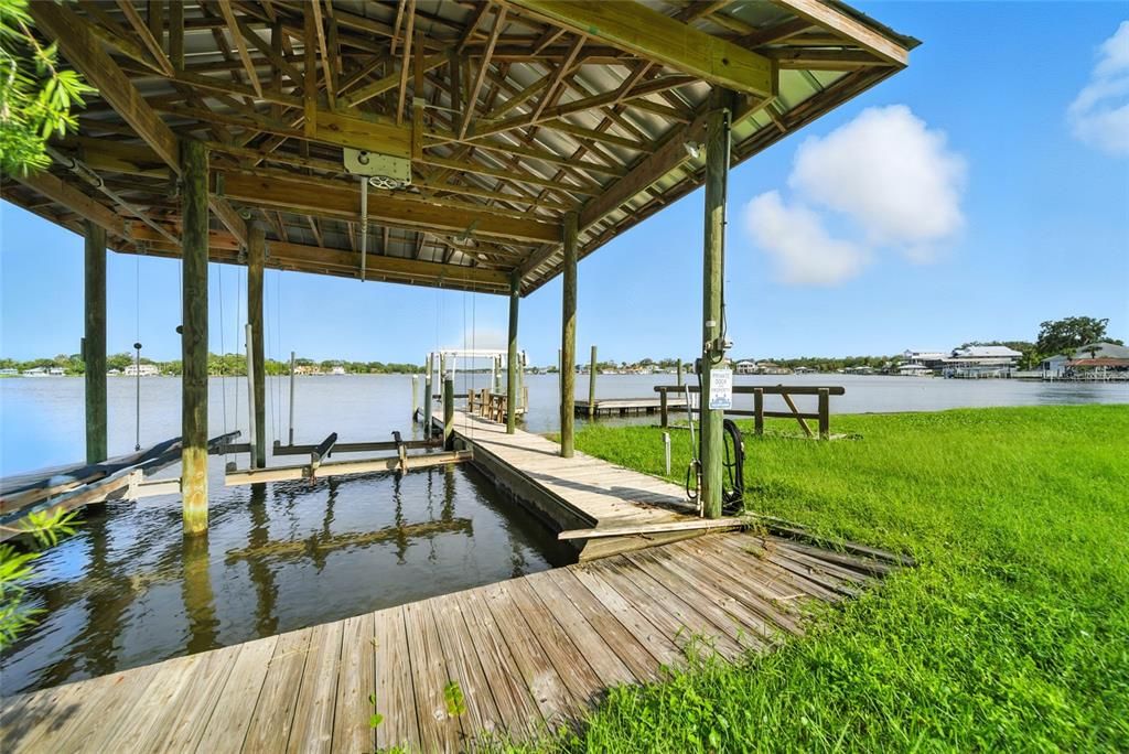 На продажу: $2,500,000 (4 спален, 3 ванн, 4394 Квадратных фут)