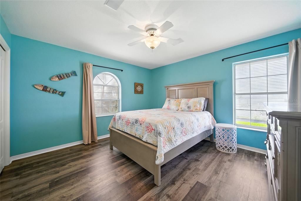 На продажу: $2,500,000 (4 спален, 3 ванн, 4394 Квадратных фут)