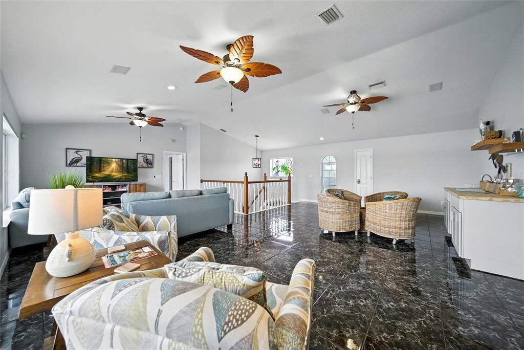 На продажу: $2,500,000 (4 спален, 3 ванн, 4394 Квадратных фут)