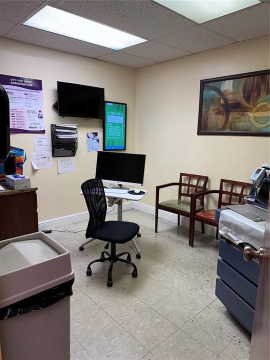 Activo con contrato: $599,000 (0 camas, 0 baños, 2460 Pies cuadrados)