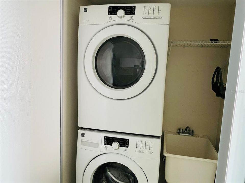 For Rent: $5,000 (3 beds, 2 baths, 213.68 Square Feet)