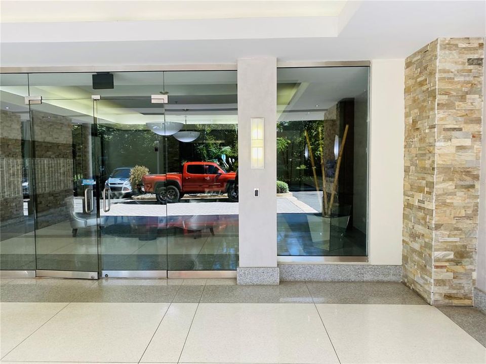 For Rent: $5,000 (3 beds, 2 baths, 213.68 Square Feet)