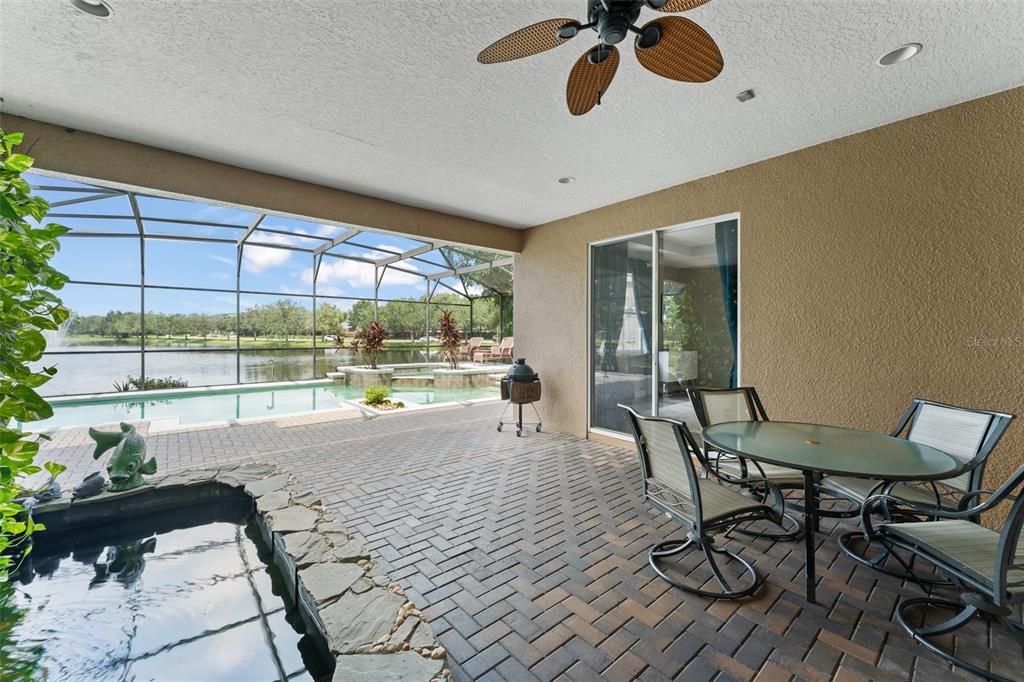 For Sale: $949,000 (5 beds, 4 baths, 4041 Square Feet)