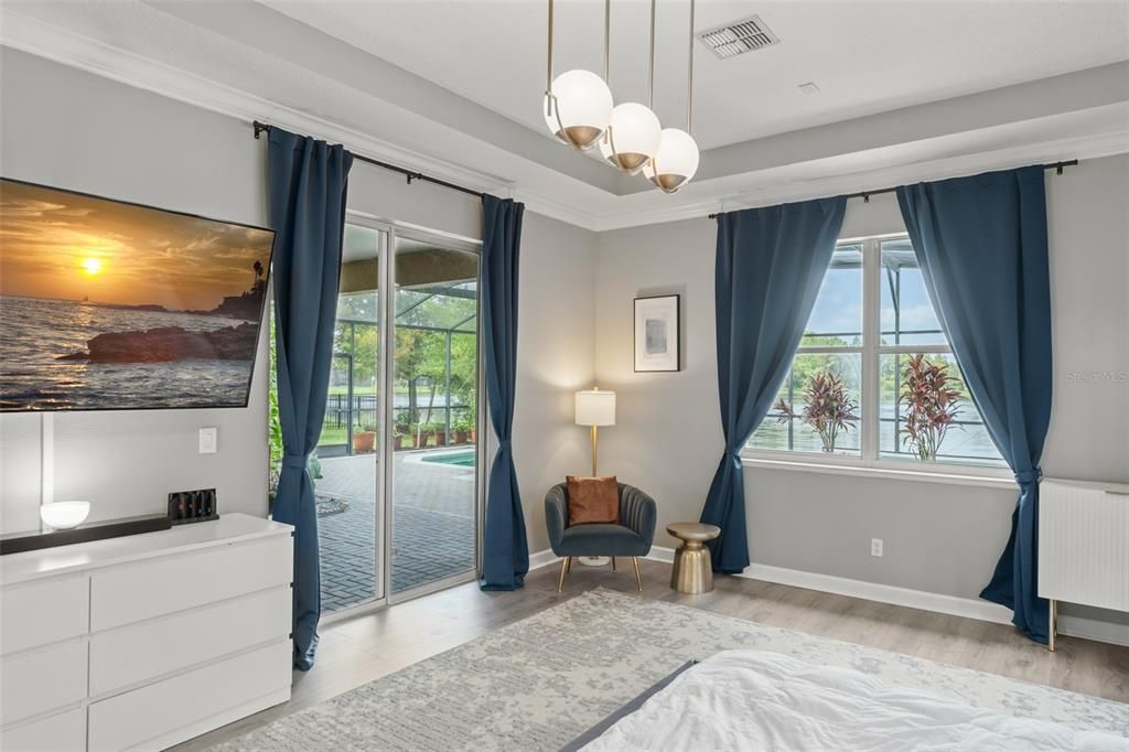 For Sale: $949,000 (5 beds, 4 baths, 4041 Square Feet)