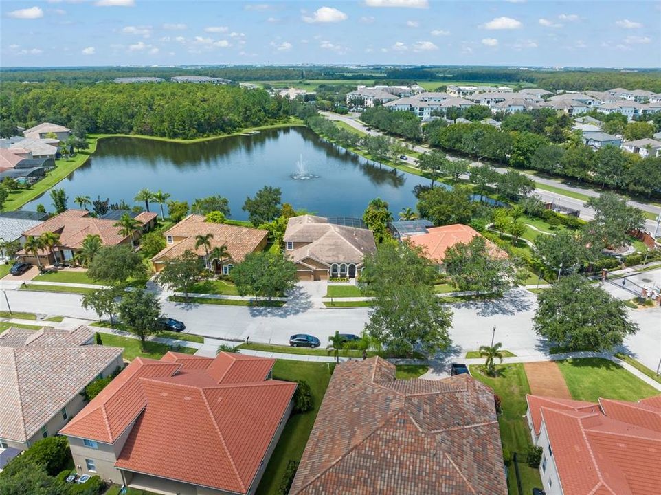 For Sale: $949,000 (5 beds, 4 baths, 4041 Square Feet)