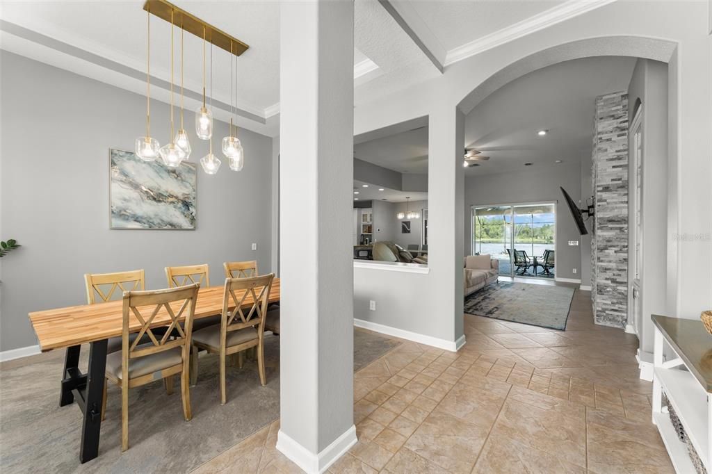 For Sale: $949,000 (5 beds, 4 baths, 4041 Square Feet)