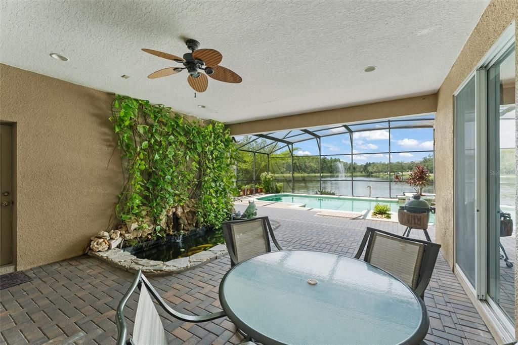 For Sale: $949,000 (5 beds, 4 baths, 4041 Square Feet)