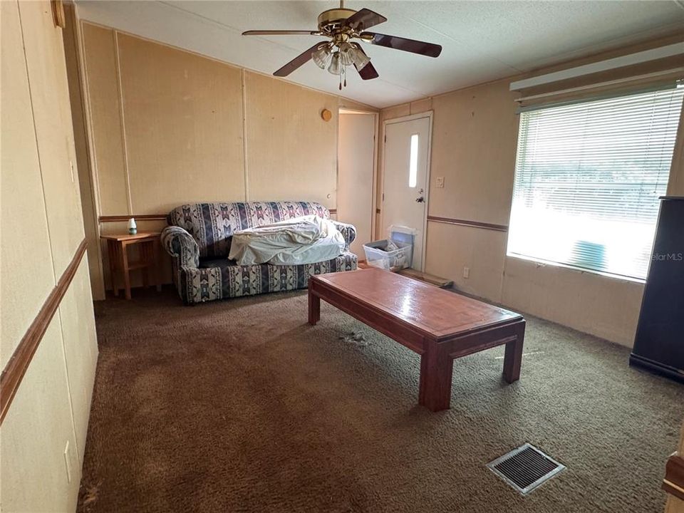 En Venta: $130,000 (3 camas, 2 baños, 864 Pies cuadrados)