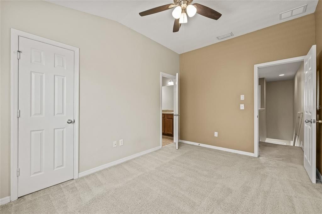 Active With Contract: $227,000 (2 beds, 2 baths, 1248 Square Feet)