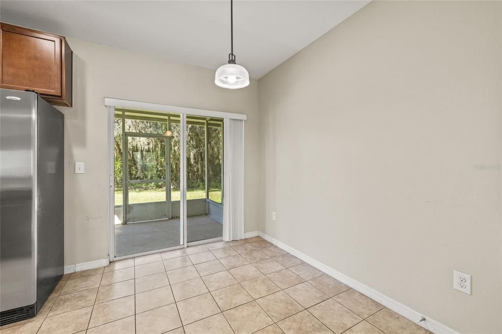 Active With Contract: $227,000 (2 beds, 2 baths, 1248 Square Feet)