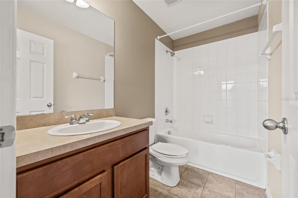 Active With Contract: $227,000 (2 beds, 2 baths, 1248 Square Feet)